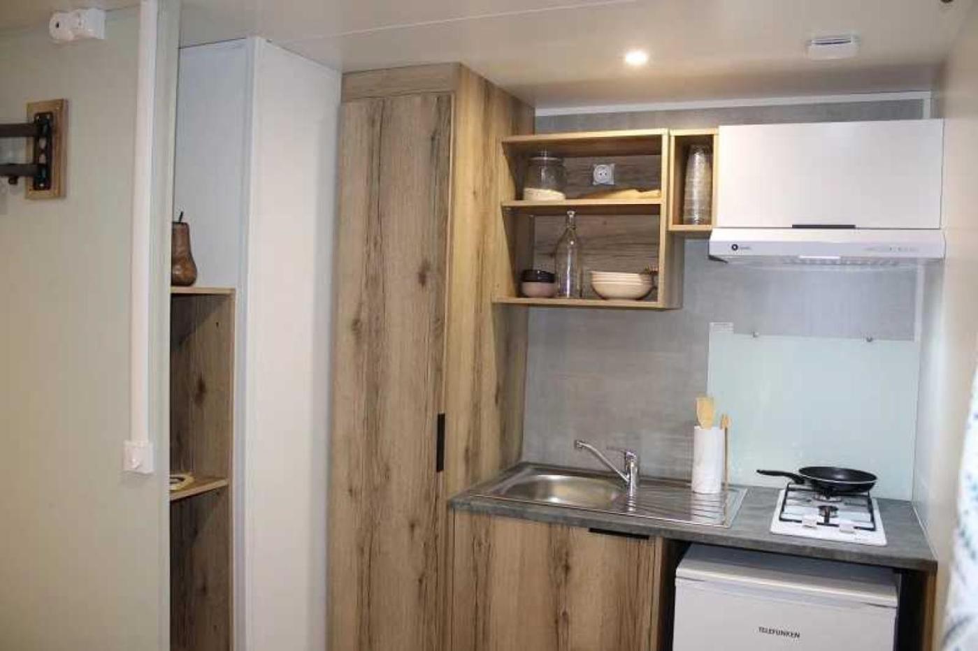 Camping De Charlieu - Mobile Home Εξωτερικό φωτογραφία